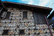 Düğmeli evlerin sırrı