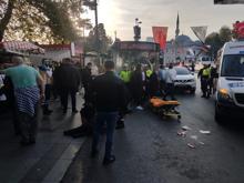 Beşiktaş'ta otobüs durağa daldı! Yaralılar var