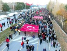 Binlerce Erzurumlu, Aziziye Tabyaları'na yürüdü