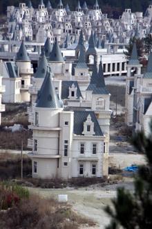 Mudurnu'da şatoyu andıran villalar 2021'de bitecek