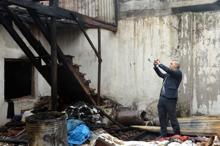 Evi yanan kadın gözyaşları içinde yardım istedi