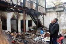 Evi yanan kadın gözyaşları içinde yardım istedi