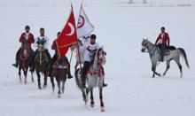Kredi çekip, gittikleri şampiyonada üçüncü oldular