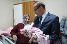 Ordu'da yeni yılın ilk bebeğine Ceren adı verildi