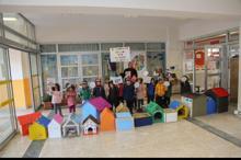 Anaokulu öğrencileri kedi evi tasarladı