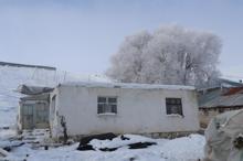 Çaldıran buz tuttu