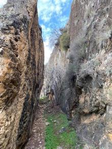 3 tanrının tokalaştığı binlerce yıllık tarihi eser, 13 yıldır aranıyor