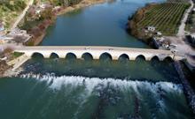 'Ölümsüzlük' adıyla da bilinen 'Misis Köprüsü' tarihe ışık tutuyor