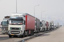 İran'a açılan Gürbulak kapatıldı, TIR kuyruğu 5 kilometreye ulaştı