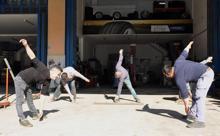 Sanayi esnafı bağışıklık sistemini güçlendirmek için sabah sporu yapıyor