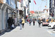 Sokağa çıkma yasağı öncesi hareketlilik