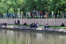 42 gün sonra sokağa çıktılar