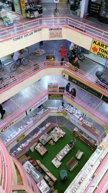 'Rampalı çarşı'ya giren kayboluyor