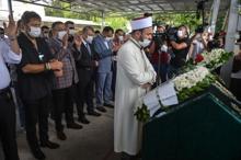 'Huysuz Virjin' son yolculuğuna uğurlandı