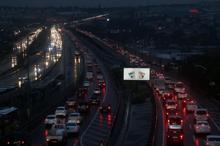 İstanbul trafiğinde cuma yoğunluğu