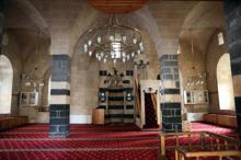 5 asırlık camideki döner taşlı deprem düzeneği görenleri şaşırtıyor