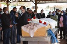 Emine, tabutunun üzerine konulan gelinlikle son yolculuğuna uğurlandı