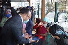 Emine, tabutunun üzerine konulan gelinlikle son yolculuğuna uğurlandı