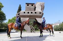 5 bin yıllık Troya için yıkım olan at, bugün güvenliği sağlıyor