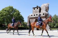 5 bin yıllık Troya için yıkım olan at, bugün güvenliği sağlıyor