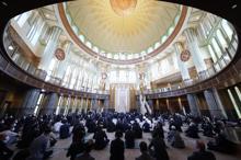 Taksim Camii ibadete açıldı