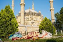 Kırkpınar için Edirne'ye gelenler, sokakta sabahladı