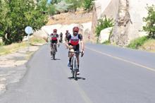 Malezyalı bisikletçiler, Kapadokya’da pedal çevirdi