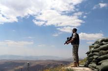 3 bin 180 rakımdaki 'gökyüzünün keskin gözleri’ bayramda da görevde