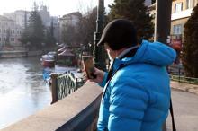 Eskişehir'de Porsuk Çayı, buz tuttu