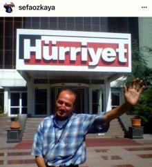 Gazeteci Sefa Özkaya, İzmir'de son yolculuğuna uğurlandı