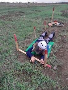 Azerbaycanlı kadınlar mayın temizliyor