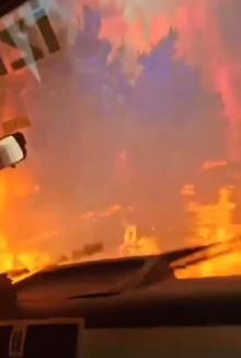 İzmir Buca'daki orman yangını 2'nci gününde; ekipler alevlerin arasında kaldı