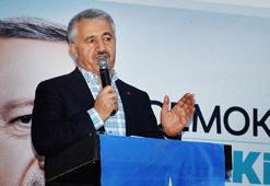 Bakan Arslan: Mehmetçiğimiz, duanızla olağanüstü mücadele veriyor