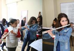 Hayrat Çocuk Sanat Merkezi sanata duyarlı gençleri bekliyor