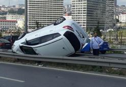 Sınava giden öğretmenler kaza yaptı