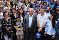 Doğu Perinçek'ten işten çıkarılan kozmetik işçilerine destek