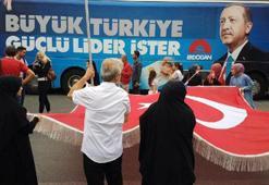 Partililer, Ak Parti İstanbul İl Başkanlığı'nda toplanmaya başladı
