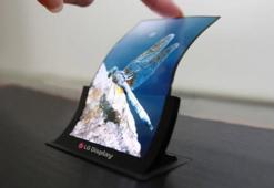 LG'den katlanabilen telefon geliyor!