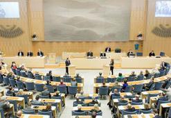 Yabancı düşmanlığı ile bilinen 'İsveç Demokratları' ülkede ikinci büyük parti oldu