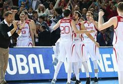 Ufuk Sarıca: ''Bayrağı yeni jenerasyon devralıyor''