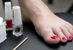 Prof. Dr. Akgül: Pedikür yaptırmak bacakta hastalık nedeni olabilir