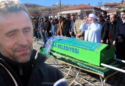 Ampute Milli Takım kaptanı Osman Çakmak'ın annesi son yolculuğuna uğurlandı