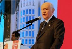 Bahçeli'ye Çanakkale Savaşı'nda kullanılan tüfek hediye edildi