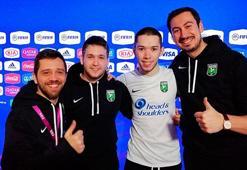 Futbolist gösterdiği başarı ile övgü topladı