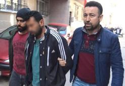 Üzerine televizyon fırlatan arkadaşını bıçakladı