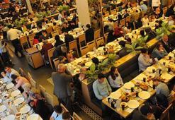 Başakşehir'de şehit aileleri ve gaziler ilk iftarını birlikte yaptı