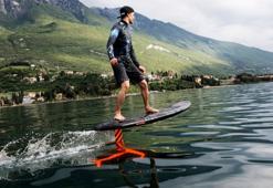 Audi’den elektrikli sörf tahtası:  Audi e-foil