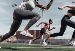 Şehirde koşanlar için Boost teknolojili ayakkabı