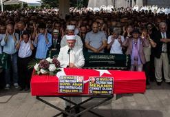 Yeşilçam'ın usta ismi Süleyman Turan son yolculuğuna uğurlandı