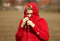 Mevsim geçişlerinde hava durumuna göre giyinmek ağrıları azaltıyor